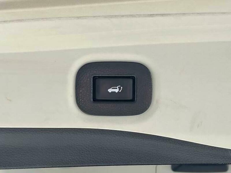 X-TRAIL-8