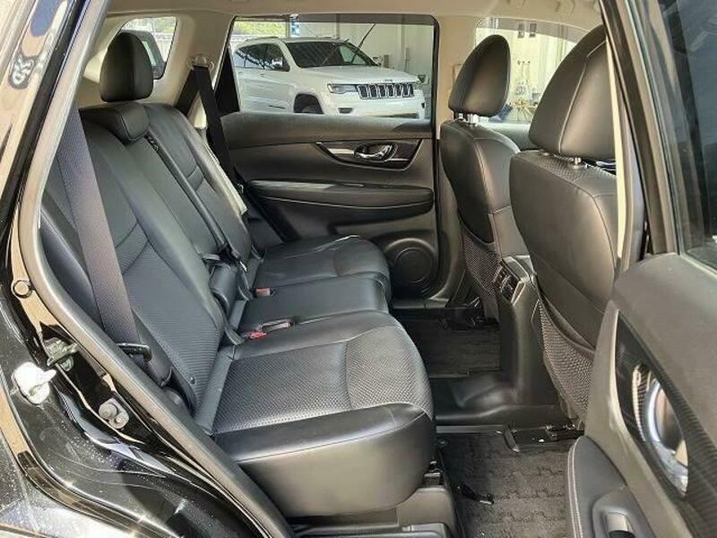 X-TRAIL-11
