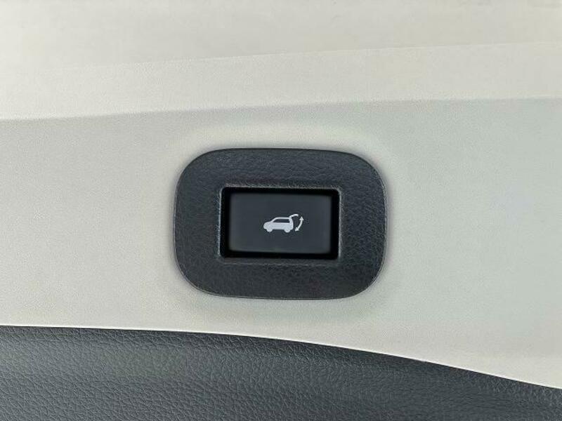 X-TRAIL-7