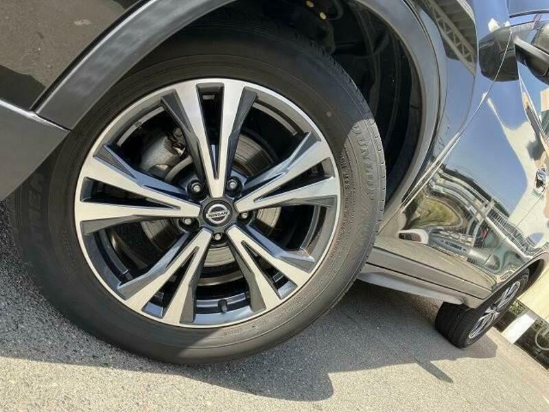 X-TRAIL-18