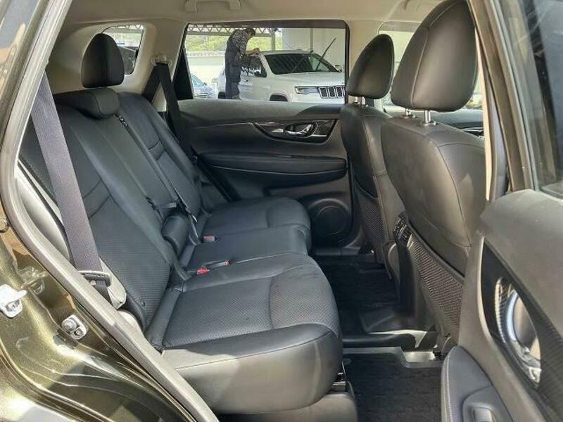 X-TRAIL-11