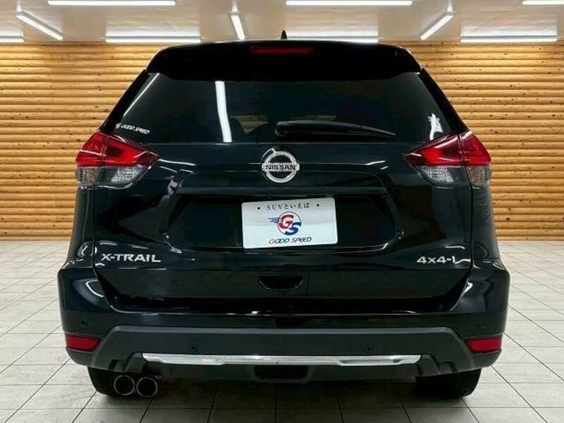 X-TRAIL-18
