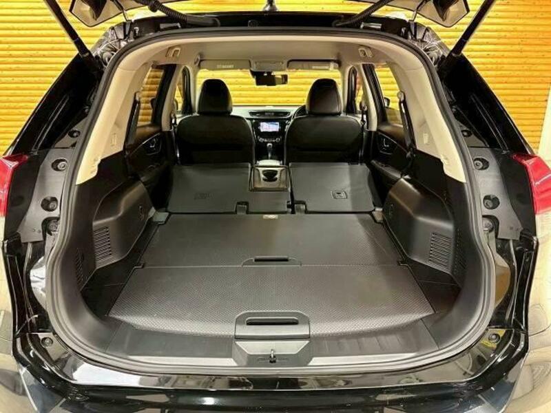 X-TRAIL-19
