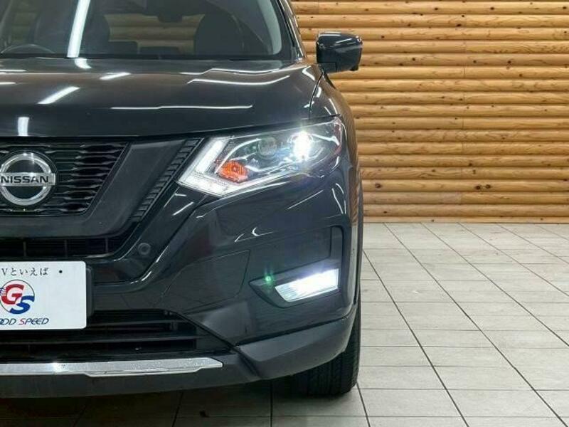 X-TRAIL-9