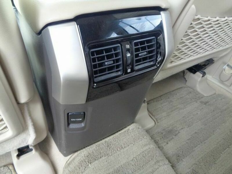 LAND CRUISER PRADO-24