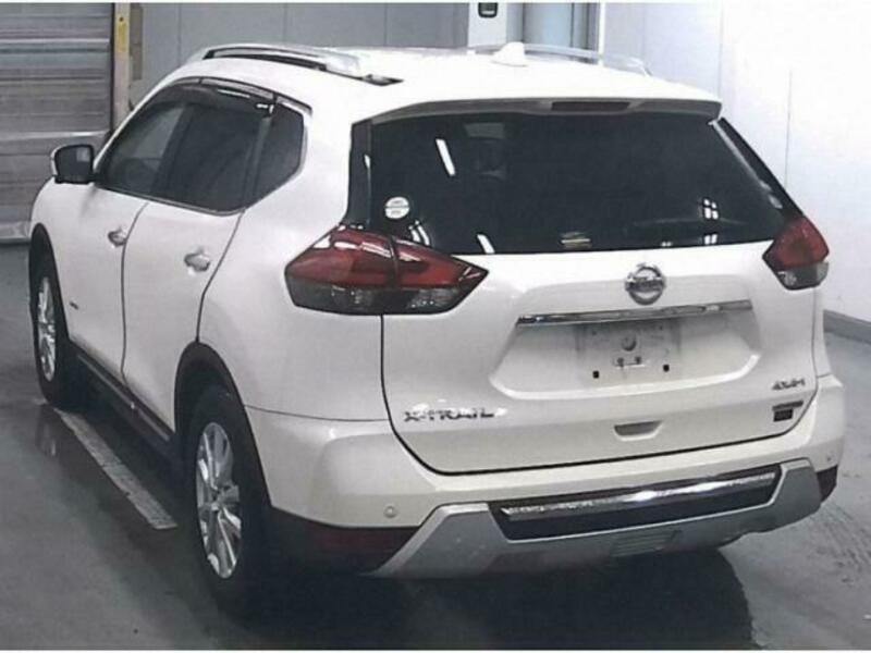 X-TRAIL-4