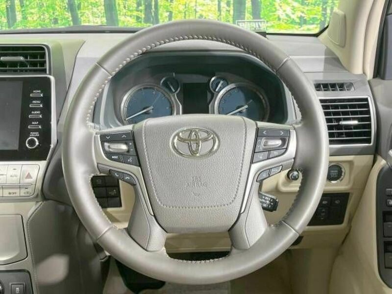 LAND CRUISER PRADO-12