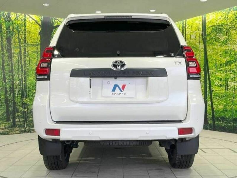 LAND CRUISER PRADO-16