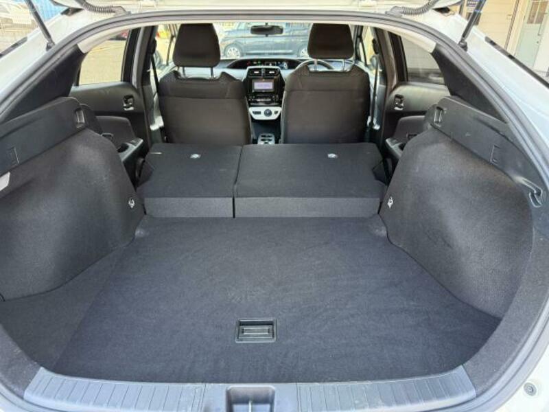 PRIUS-3