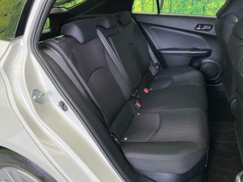PRIUS-9