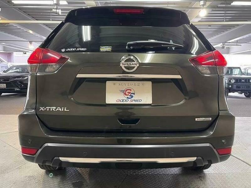X-TRAIL-18