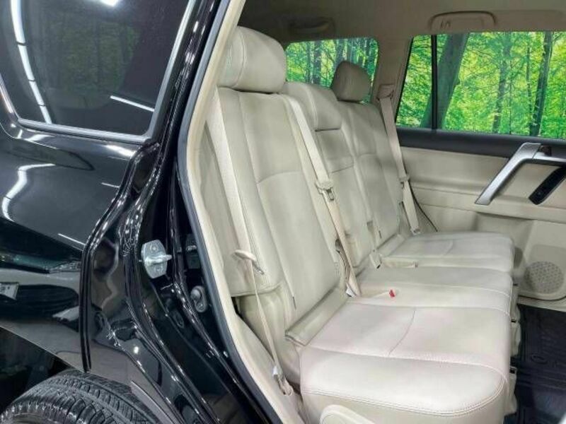 LAND CRUISER PRADO-9