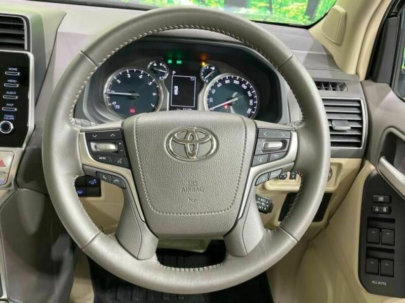 LAND CRUISER PRADO-12