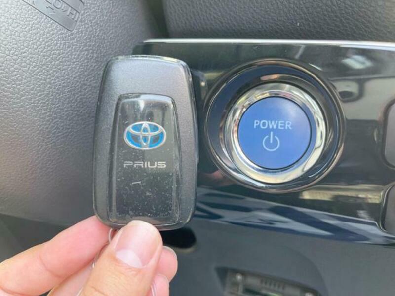 PRIUS-6