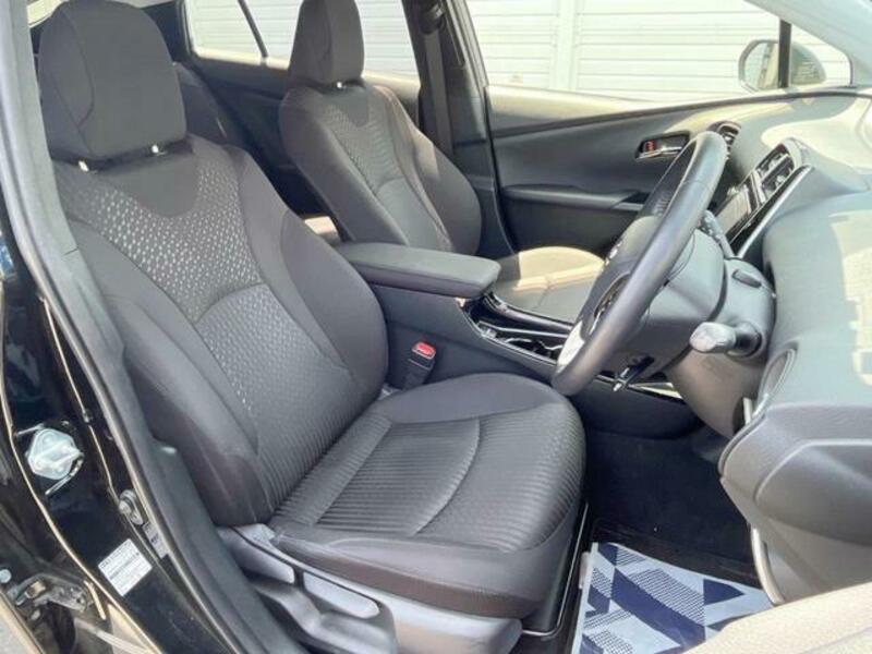 PRIUS-8