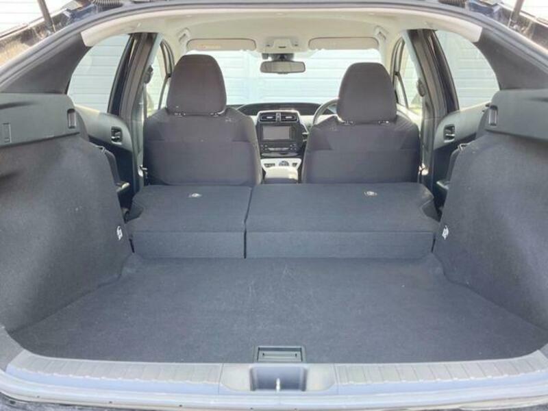 PRIUS-10