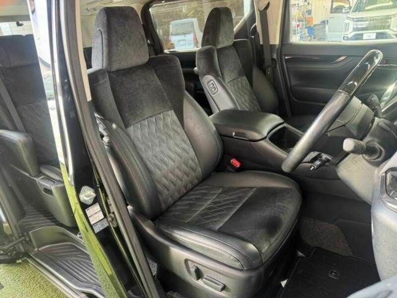 VELLFIRE-4