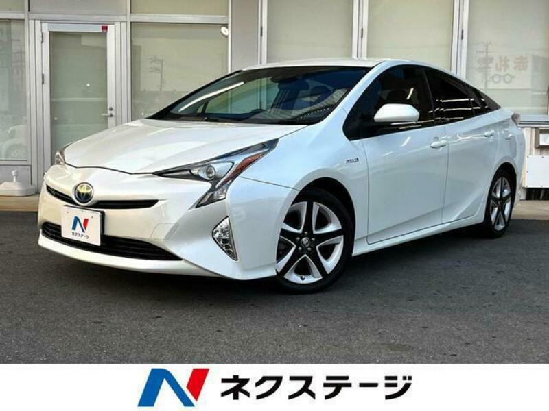 TOYOTA　PRIUS