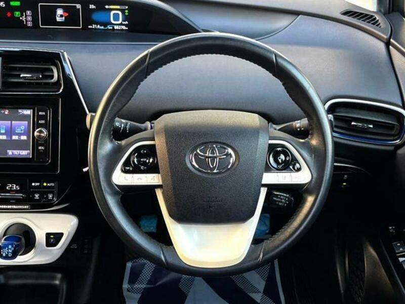 PRIUS-10