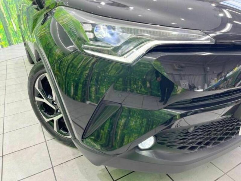 C-HR-11