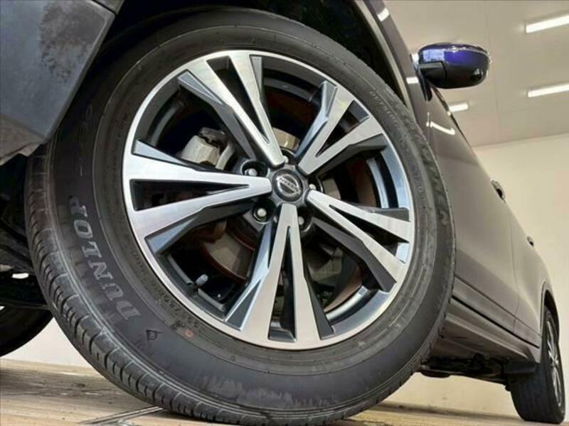 X-TRAIL-18