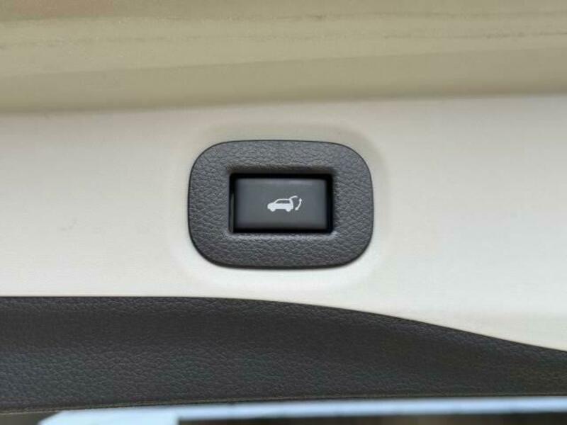 X-TRAIL-8