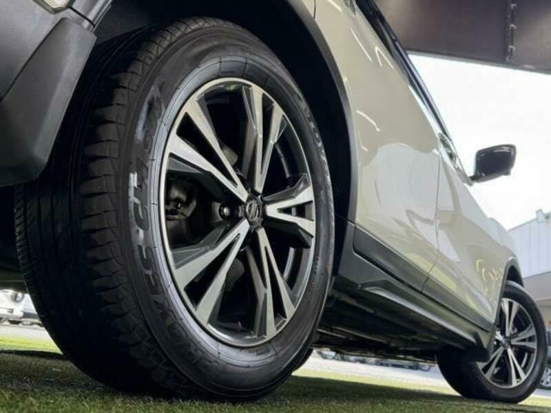 X-TRAIL-19