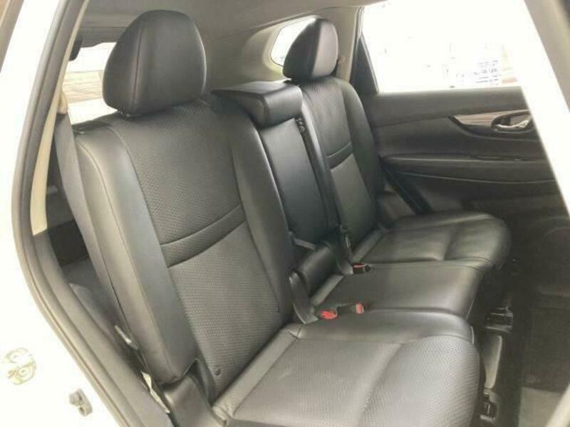 X-TRAIL-11