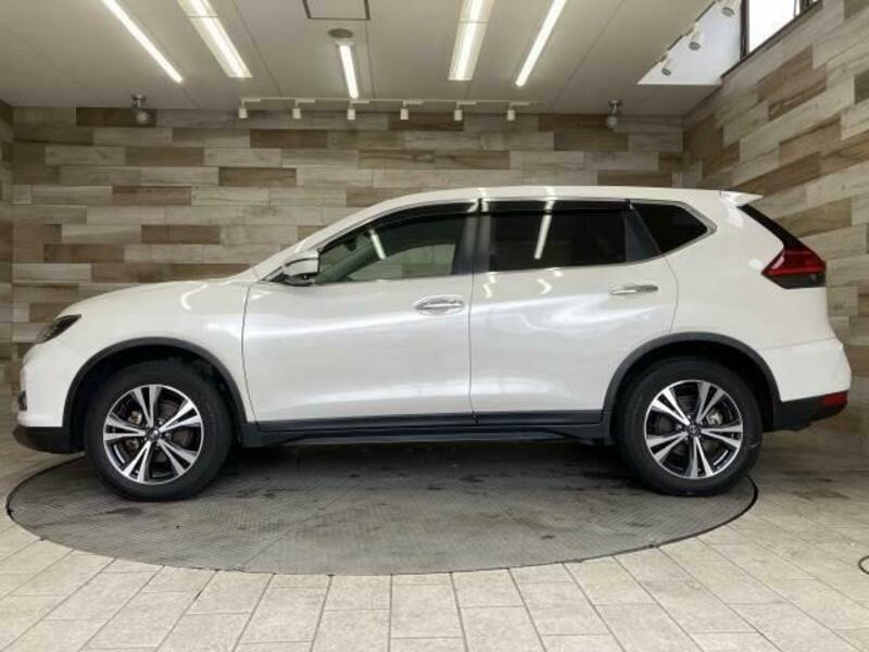 X-TRAIL-14