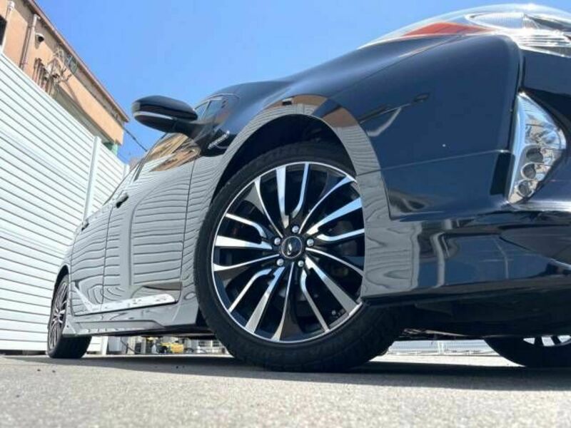 PRIUS-13