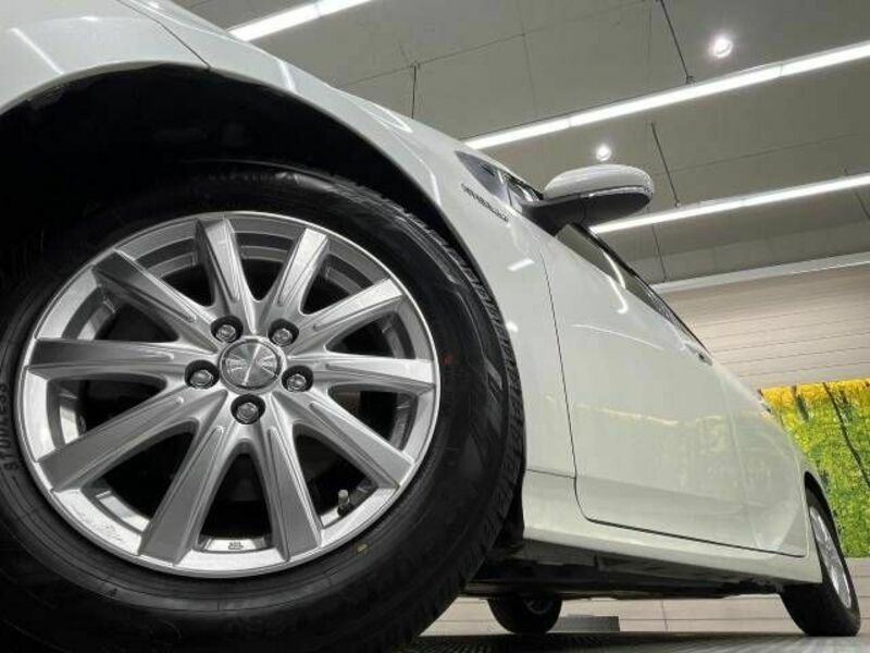 PRIUS-12