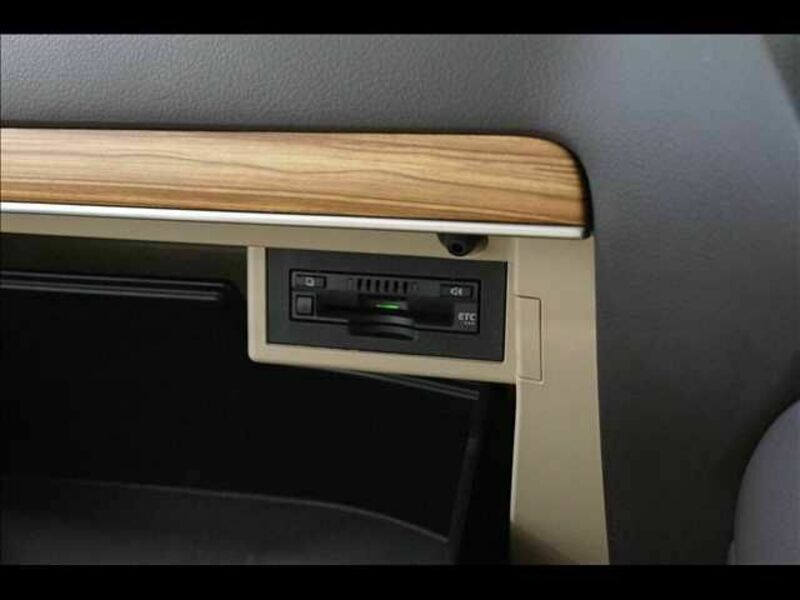 LAND CRUISER PRADO-7