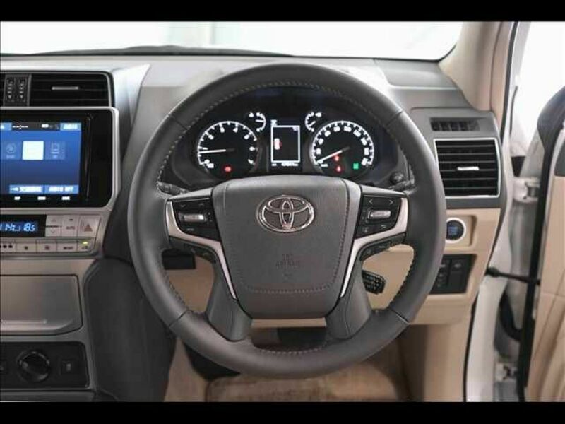 LAND CRUISER PRADO-9