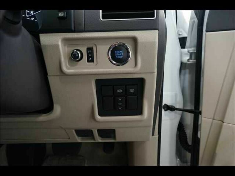 LAND CRUISER PRADO-13