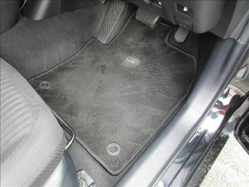 PRIUS-23
