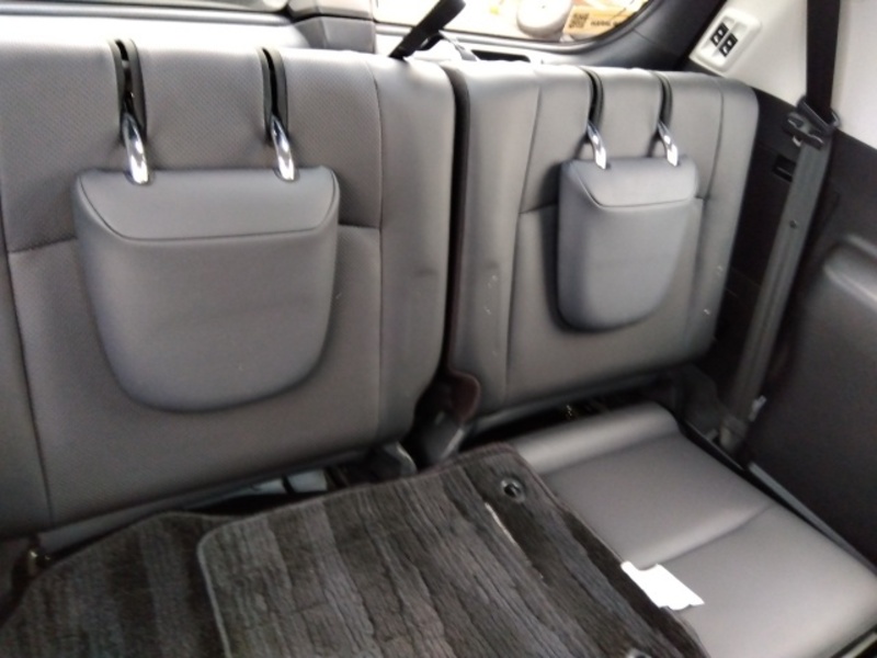 LAND CRUISER PRADO-7