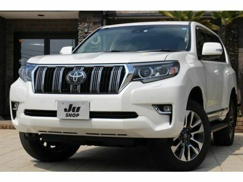 TOYOTA　LAND CRUISER PRADO