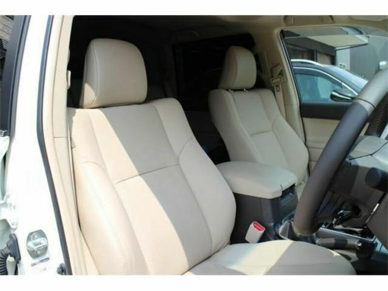 LAND CRUISER PRADO-2
