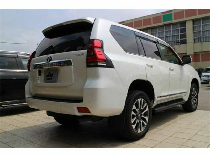 LAND CRUISER PRADO-6