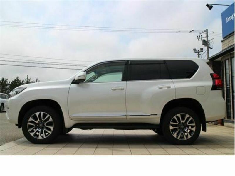 LAND CRUISER PRADO-8