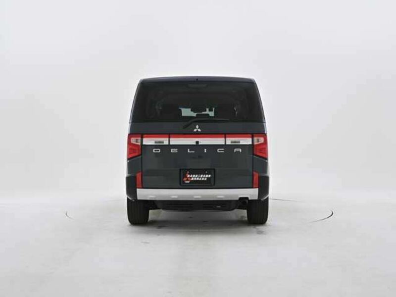 DELICA D5-9