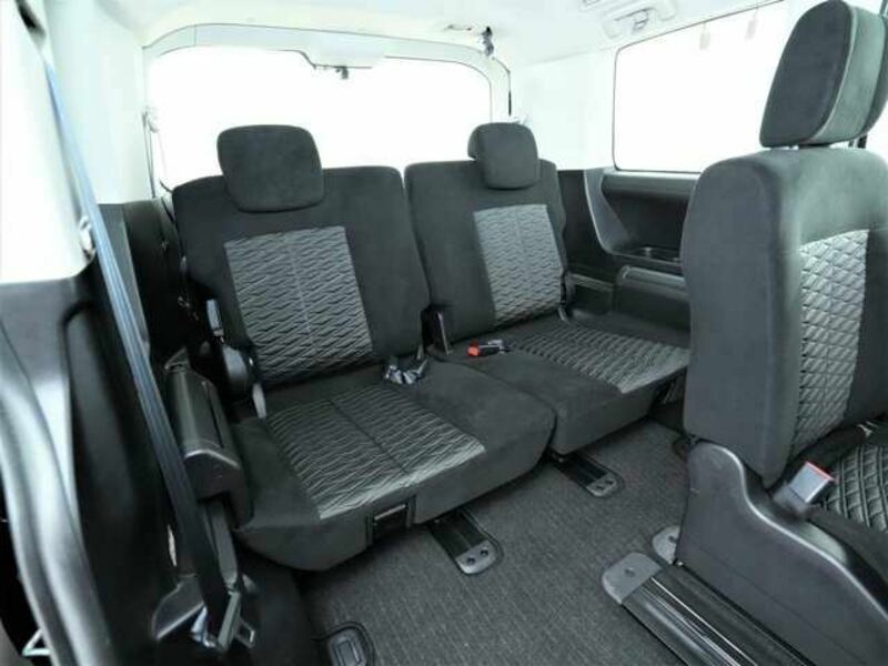 DELICA D5-17