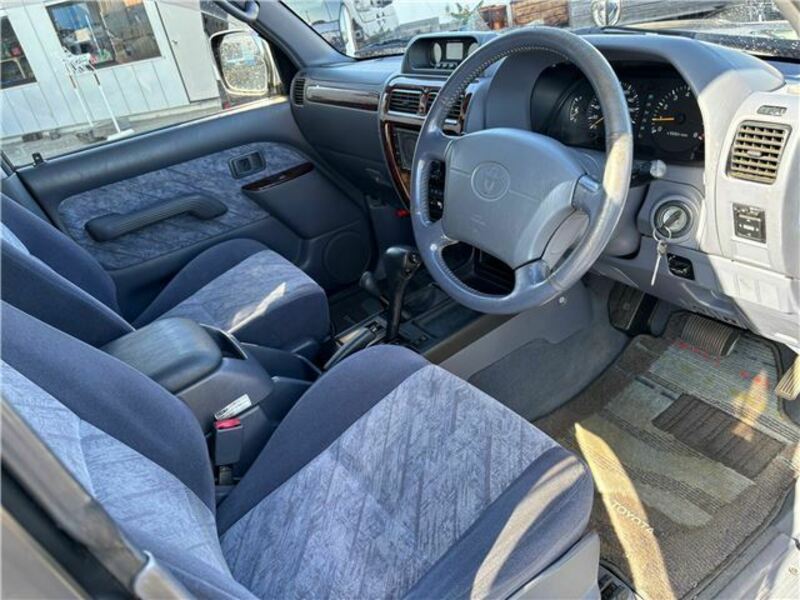 LAND CRUISER PRADO-5