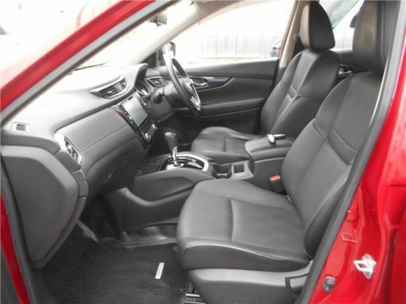X-TRAIL-5