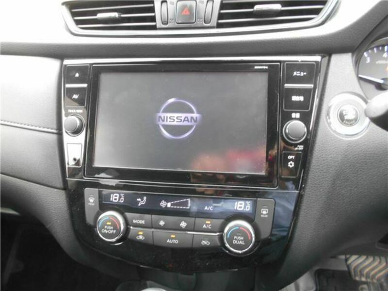 X-TRAIL-10