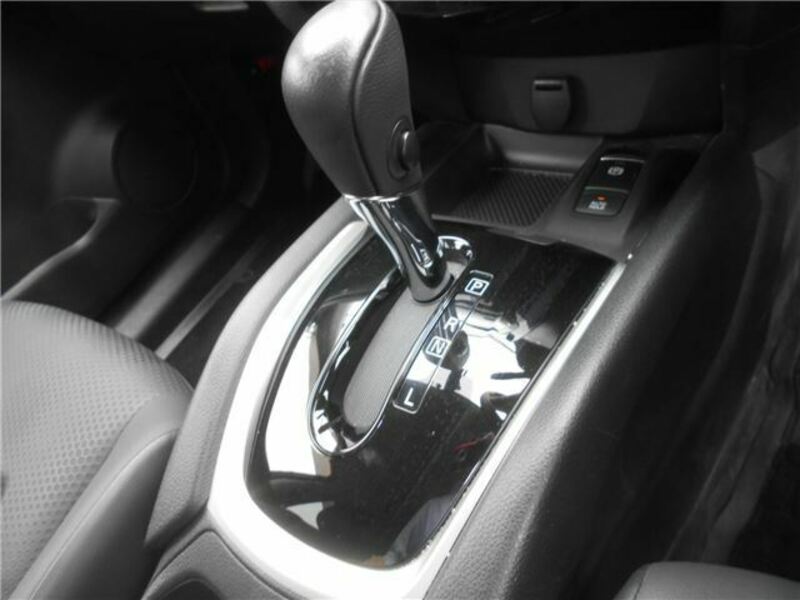 X-TRAIL-12