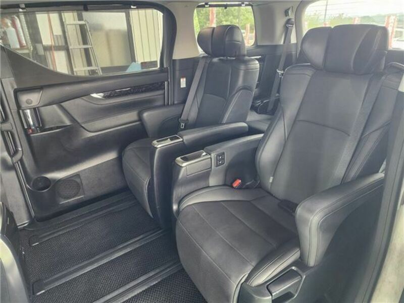 ALPHARD-12