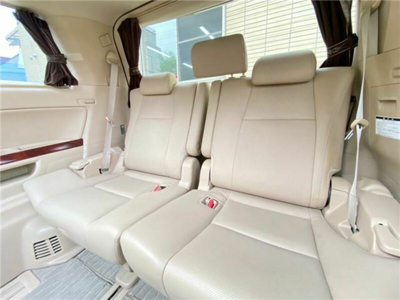 VELLFIRE-42