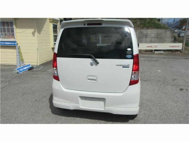 WAGON R-2
