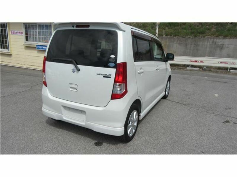 WAGON R-13